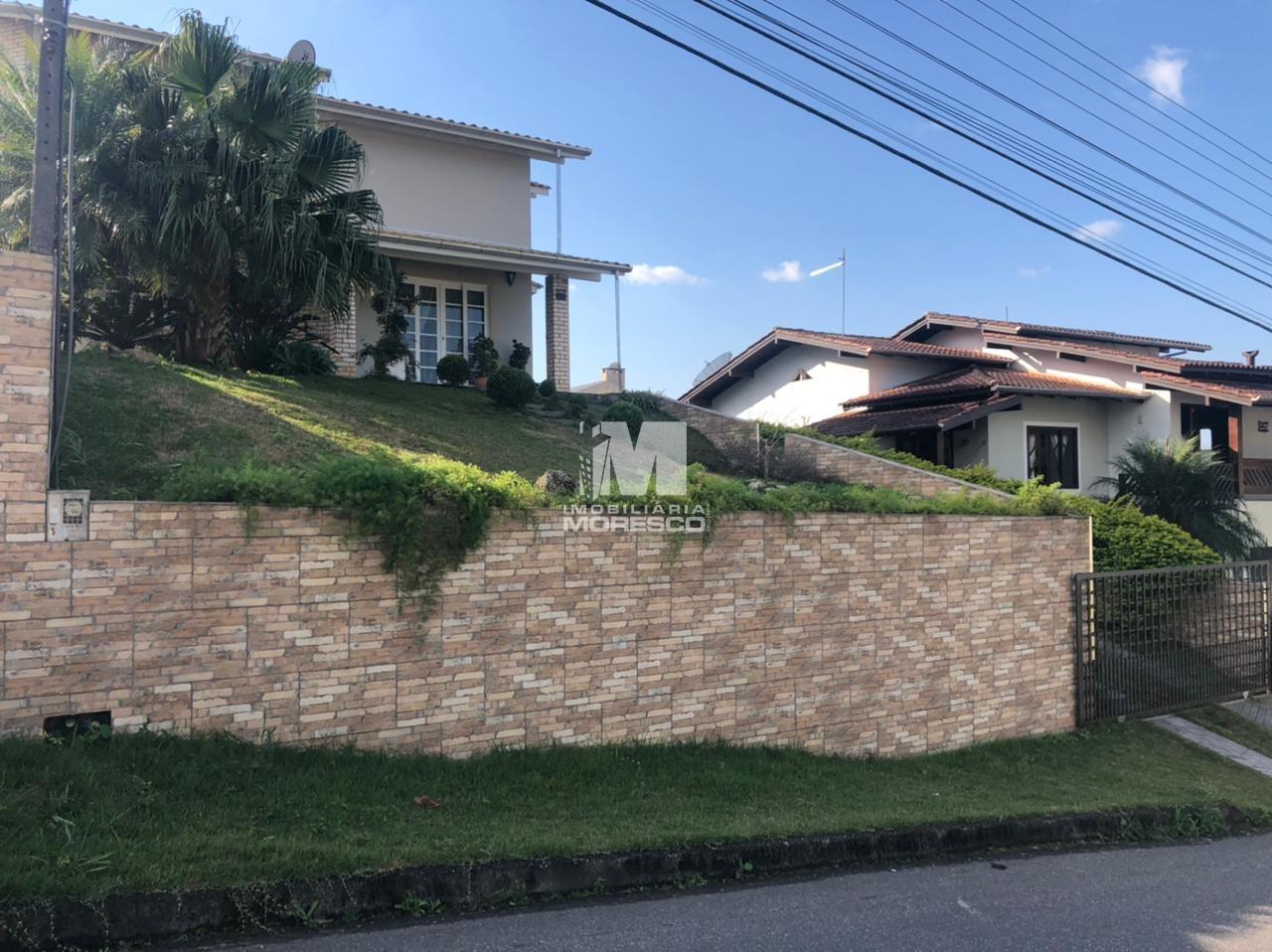 Casa à venda no bairro Souza Cruz: 