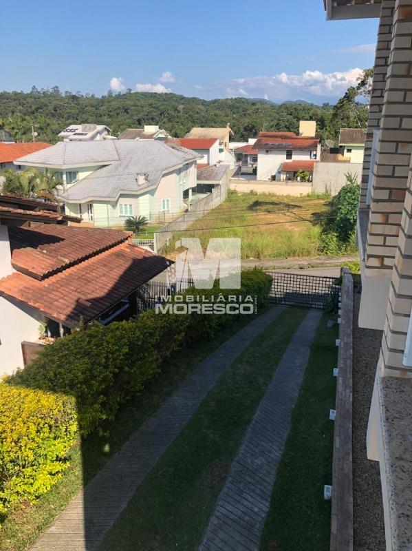 Casa à venda no bairro Souza Cruz: 