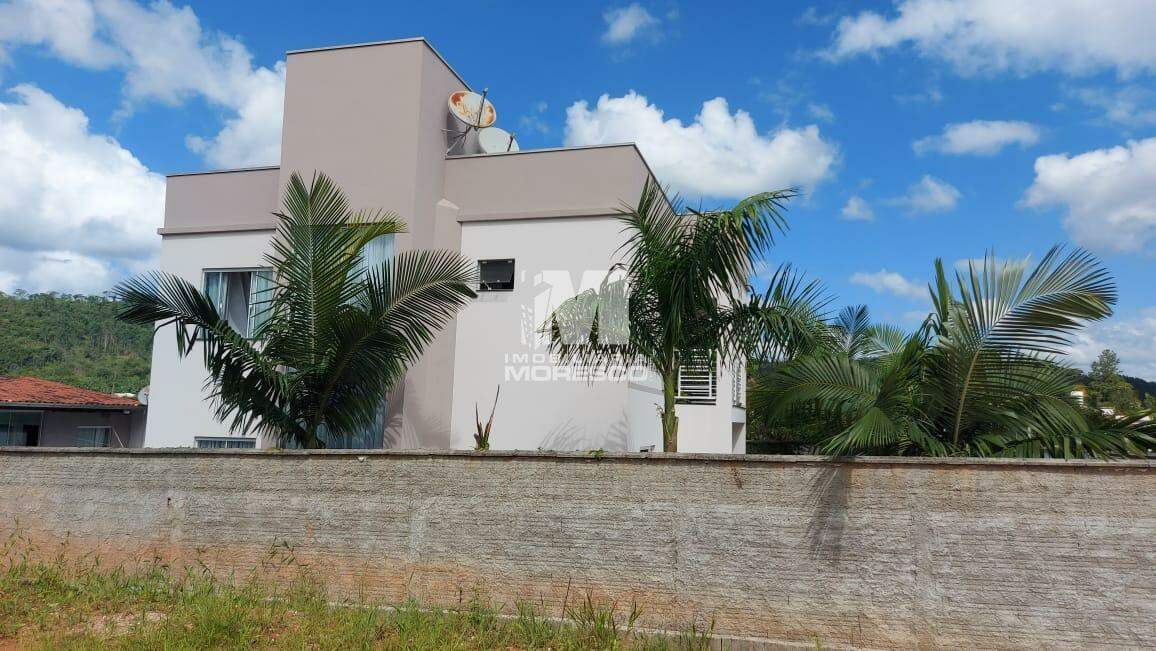 Casa à venda no bairro Lageado Baixo: 