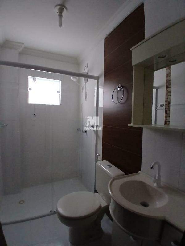 Apartamento para aluguel no bairro Centro: 