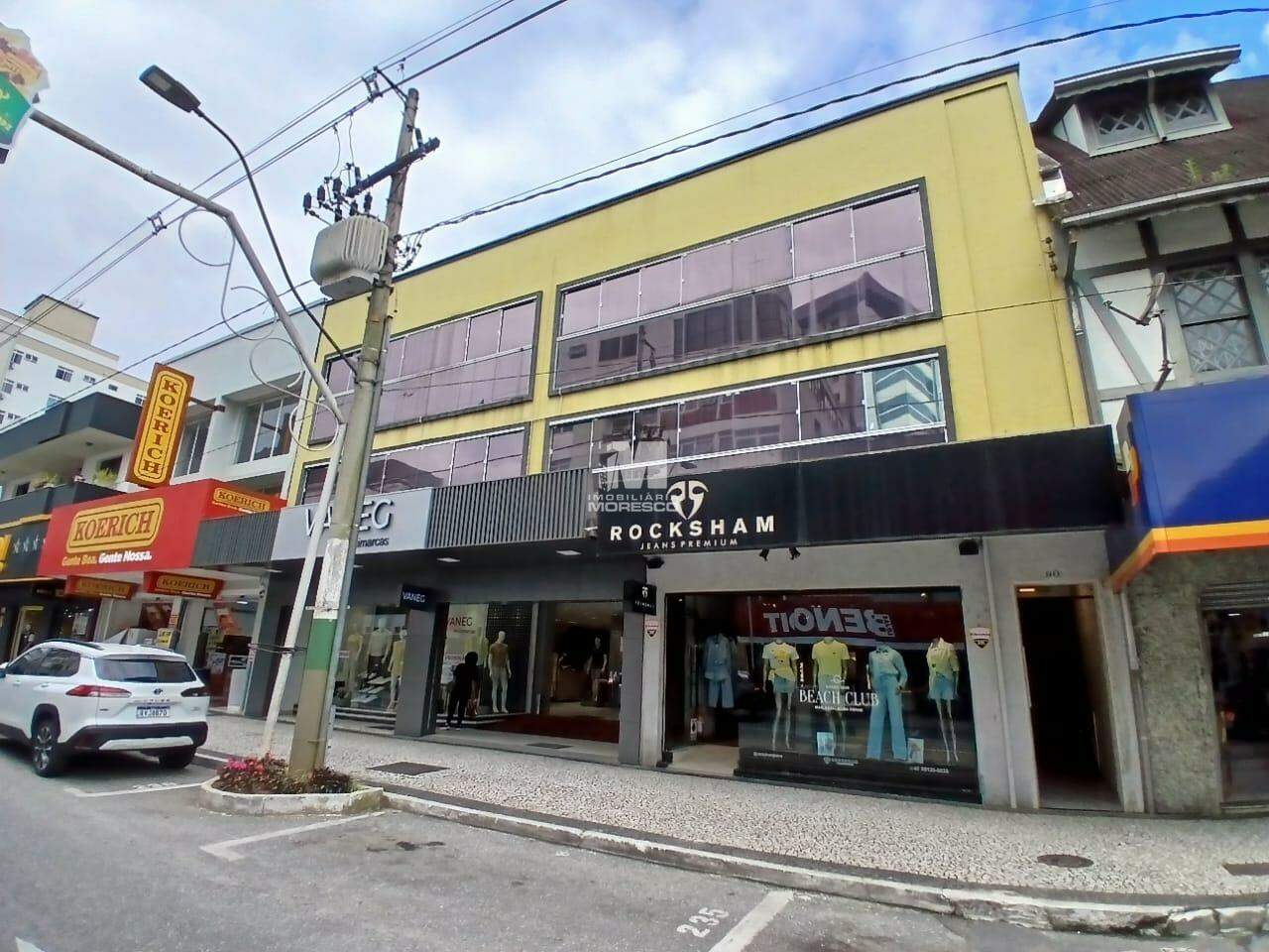Apartamento para aluguel no bairro Centro: 