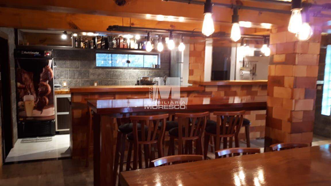 Casa à venda no bairro Azambuja: 