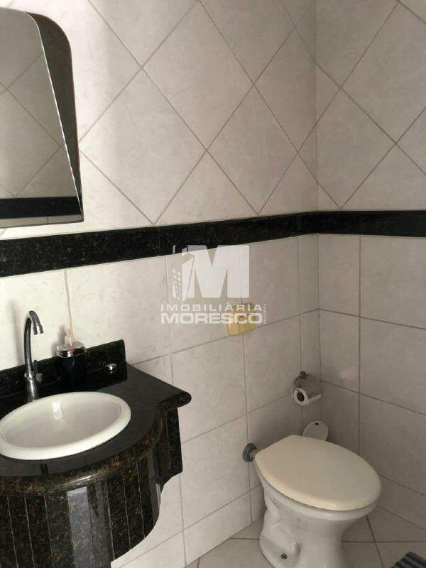 Casa à venda no bairro Jardim Maluche: 