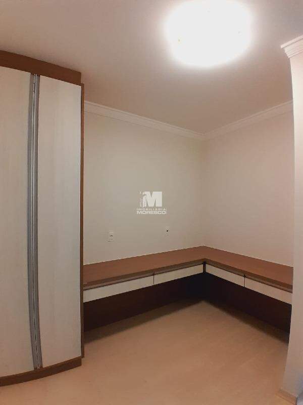 Casa para aluguel no bairro Souza Cruz: 