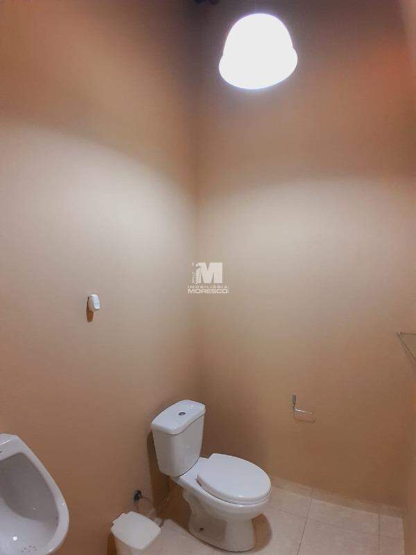 Casa para aluguel no bairro Souza Cruz: 