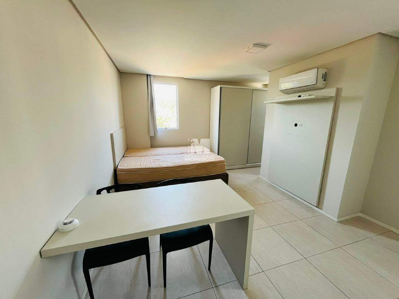 Flat para aluguel no bairro Santa Terezinha: 