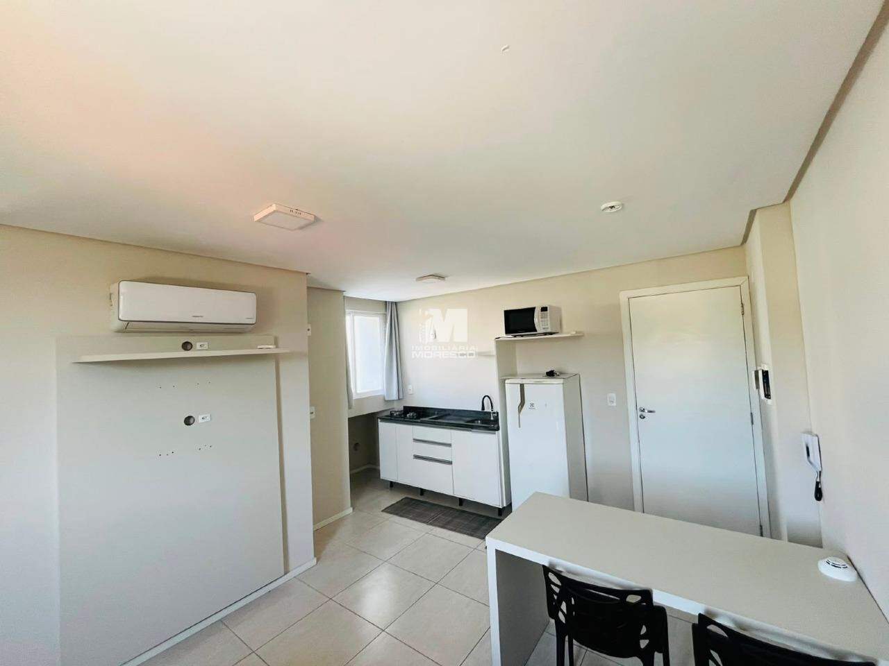 Flat para aluguel no bairro Santa Terezinha: 