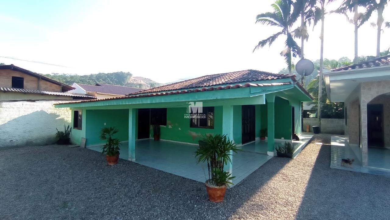 Casa de 3 quartos, 930m² no bairro Volta Grande, em Brusque | Eu Corretor