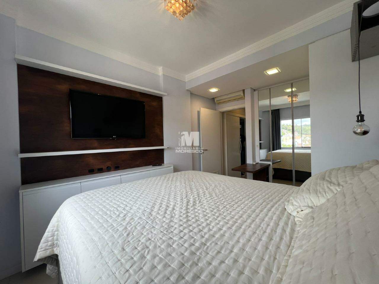 Apartamento à venda no bairro Santa Terezinha: 