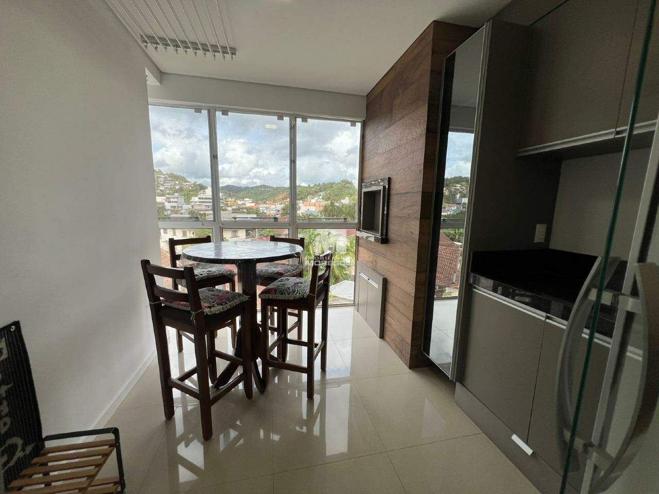 Apartamento à venda no bairro Santa Terezinha: 