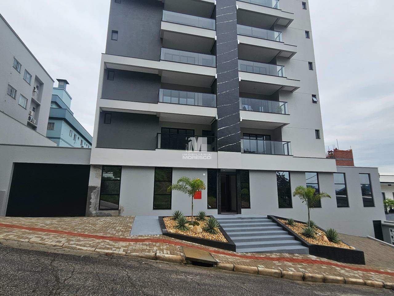 Apartamento à venda no bairro Souza Cruz: 