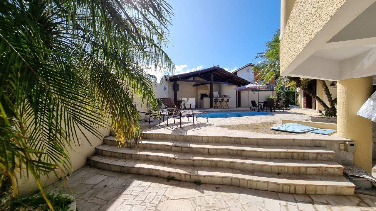 Casa à venda no bairro Centro: 