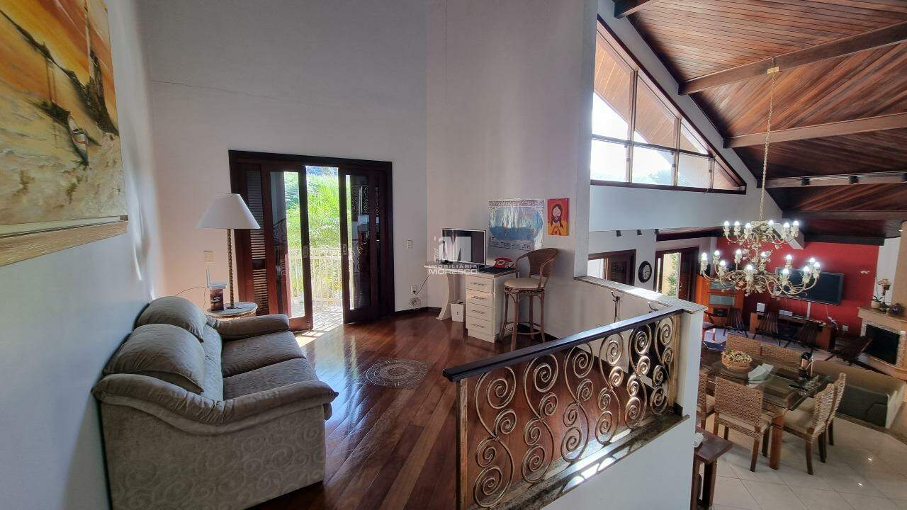 Casa à venda no bairro Centro: 