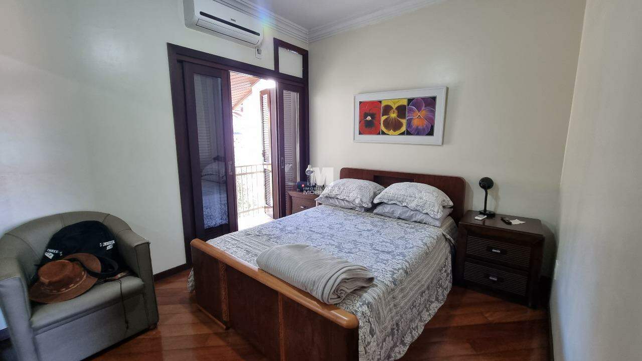 Casa à venda no bairro Centro: 