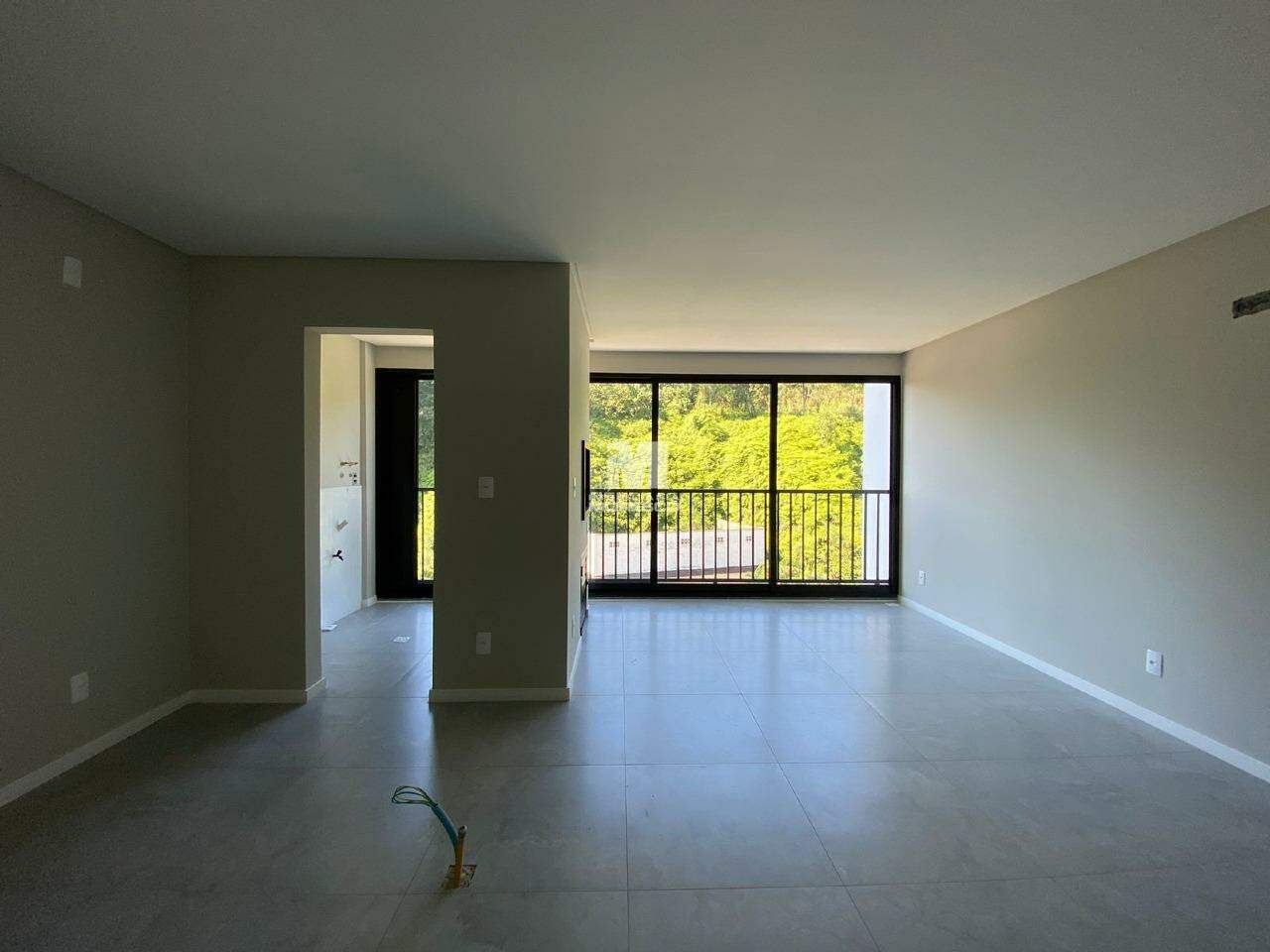 Apartamento à venda no bairro Azambuja: