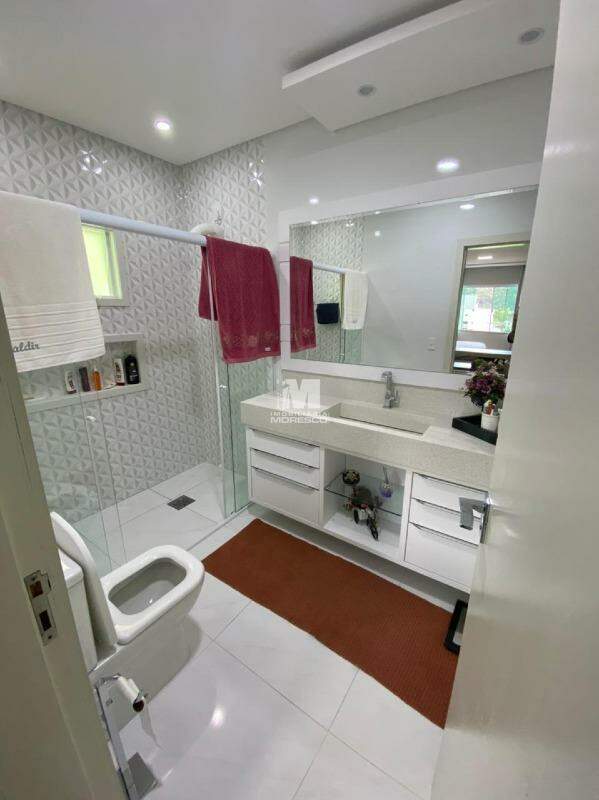 Casa à venda no bairro Jardim Maluche: 
