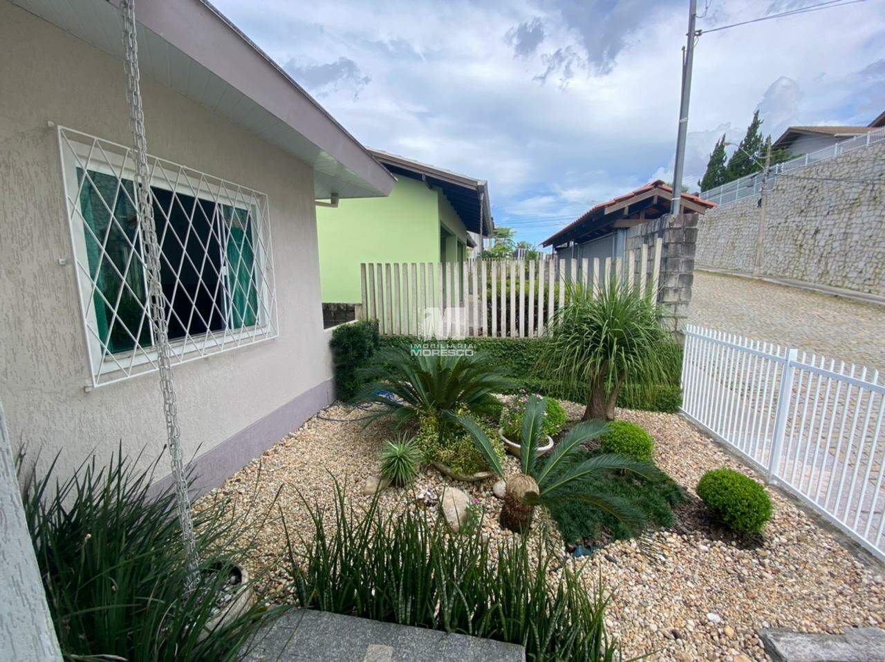 Casa à venda no bairro Jardim Maluche: 