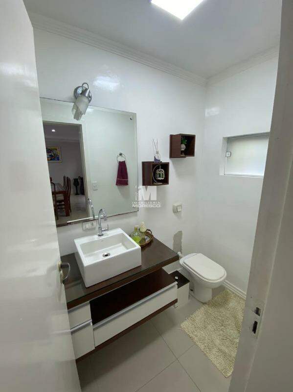 Casa à venda no bairro Jardim Maluche: 