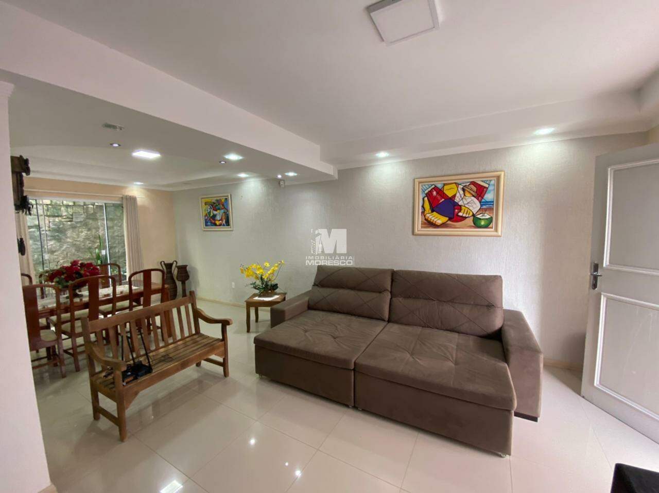 Casa à venda no bairro Jardim Maluche: 