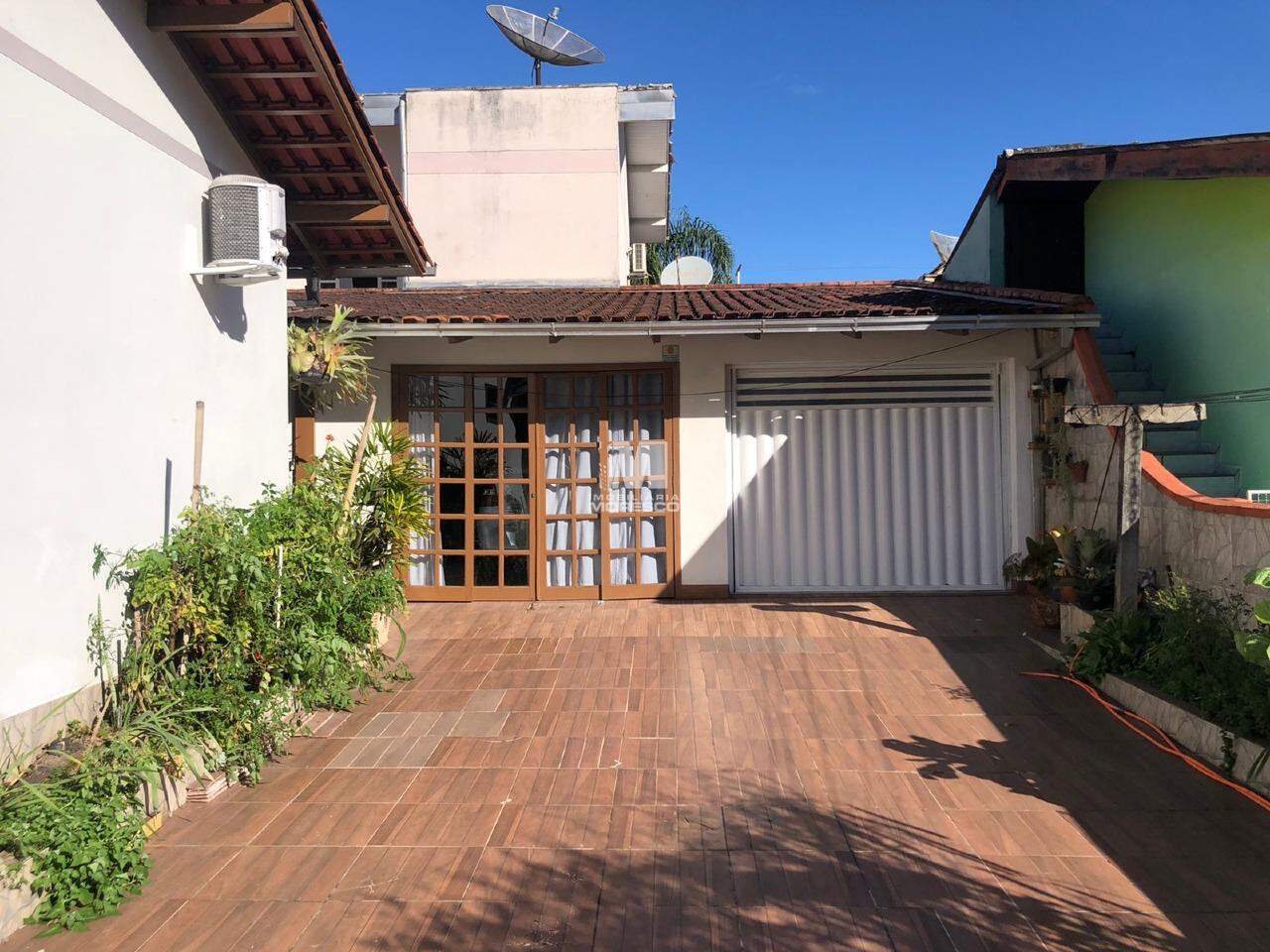 Casa de 4 quartos, 165m² no bairro Primeiro de Maio, em Brusque | Eu Corretor