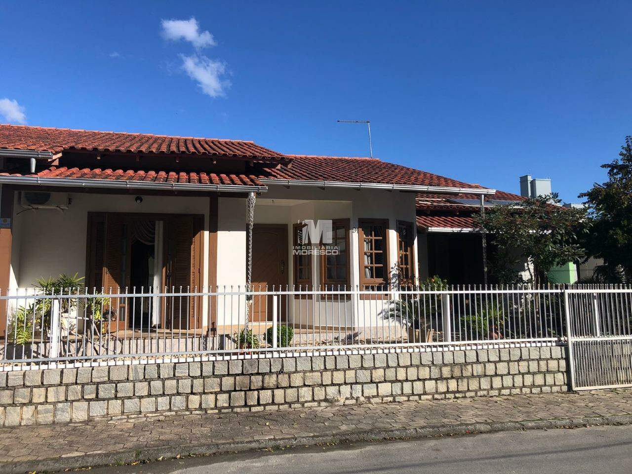Casa de 4 quartos, 165m² no bairro Primeiro de Maio, em Brusque | Eu Corretor