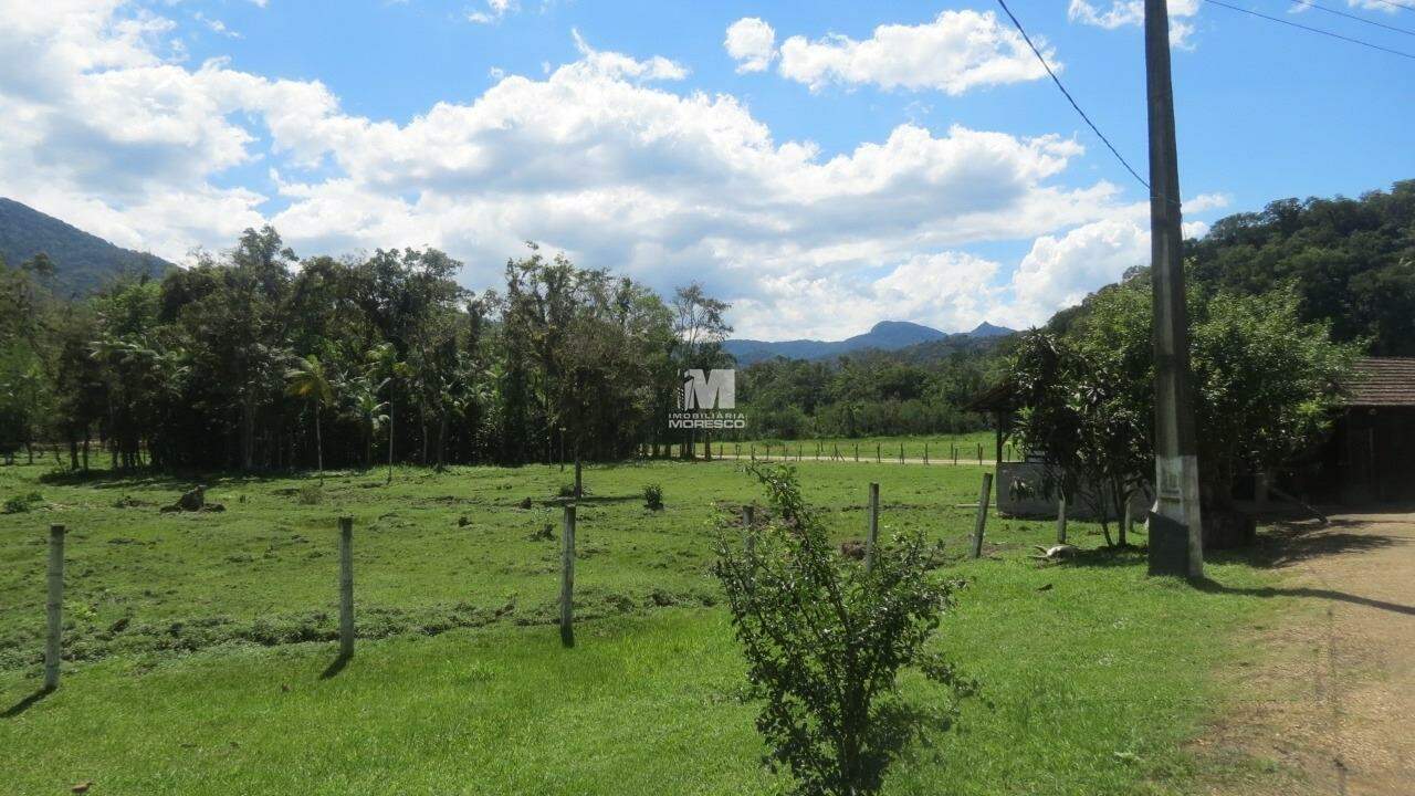 Fazenda/Sítios/Chácaras de 100m² no bairro Lorena, em Guabiruba | Eu Corretor