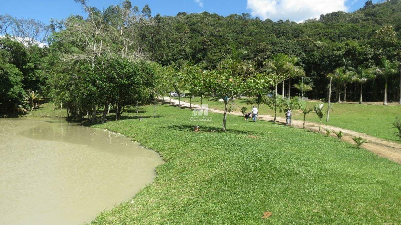 Fazenda/Sítios/Chácaras de 100m² no bairro Lorena, em Guabiruba | Eu Corretor