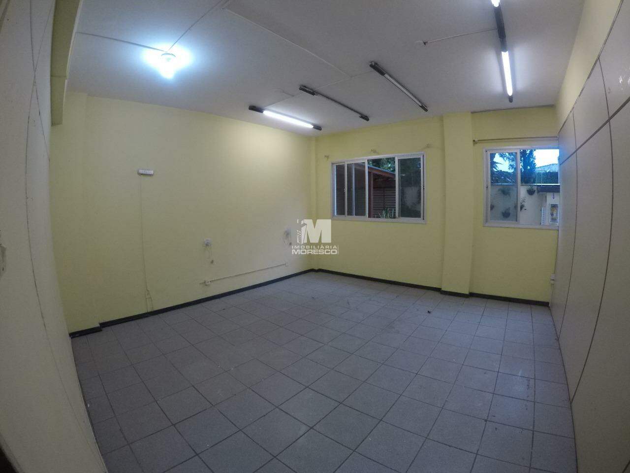 Sala Comercial de 200m² no bairro São Luiz, em Brusque | Eu Corretor