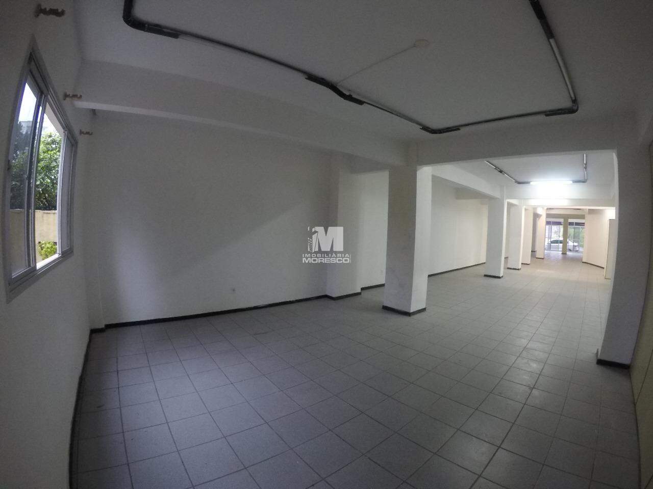 Sala Comercial de 200m² no bairro São Luiz, em Brusque | Eu Corretor
