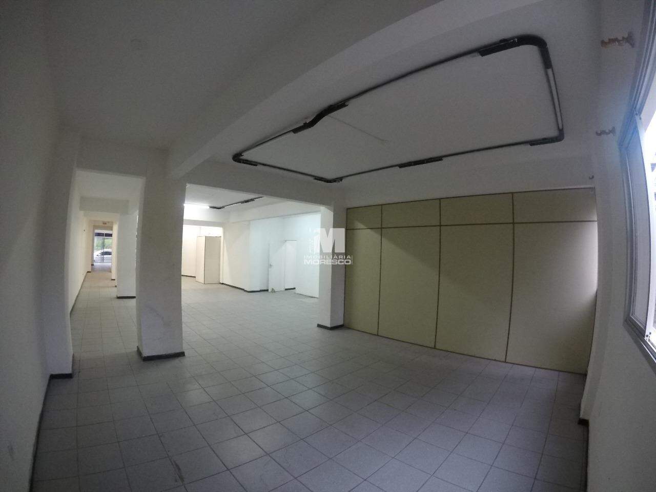 Sala Comercial de 200m² no bairro São Luiz, em Brusque | Eu Corretor