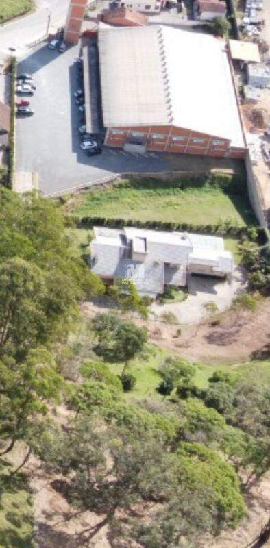 Galpão à venda no bairro Nova Brasília: 