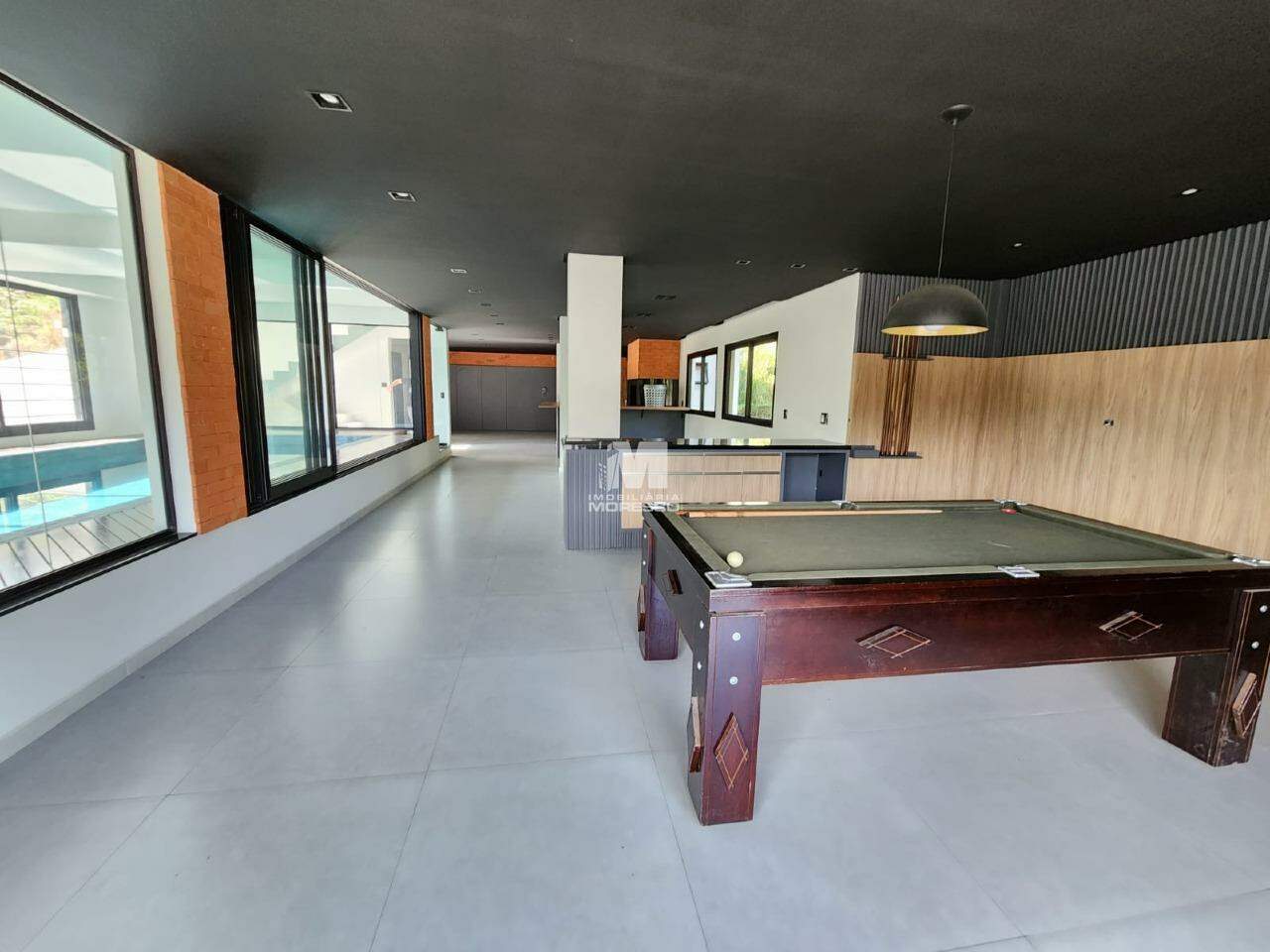 Casa à venda no bairro Souza Cruz: 