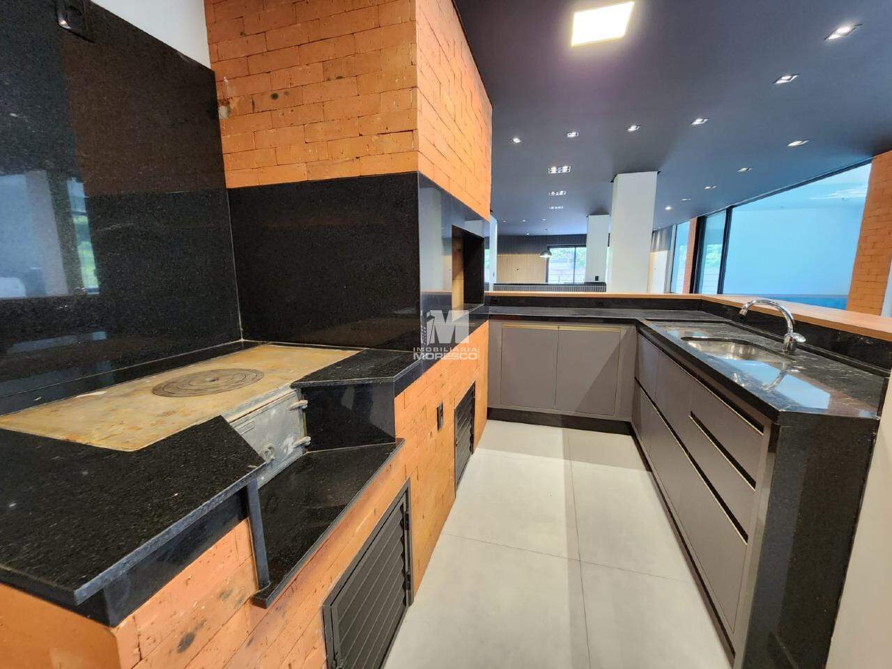 Casa à venda no bairro Souza Cruz: 