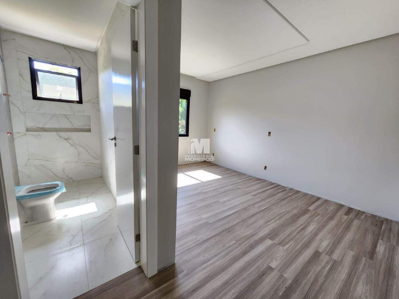 Casa à venda no bairro Souza Cruz: 