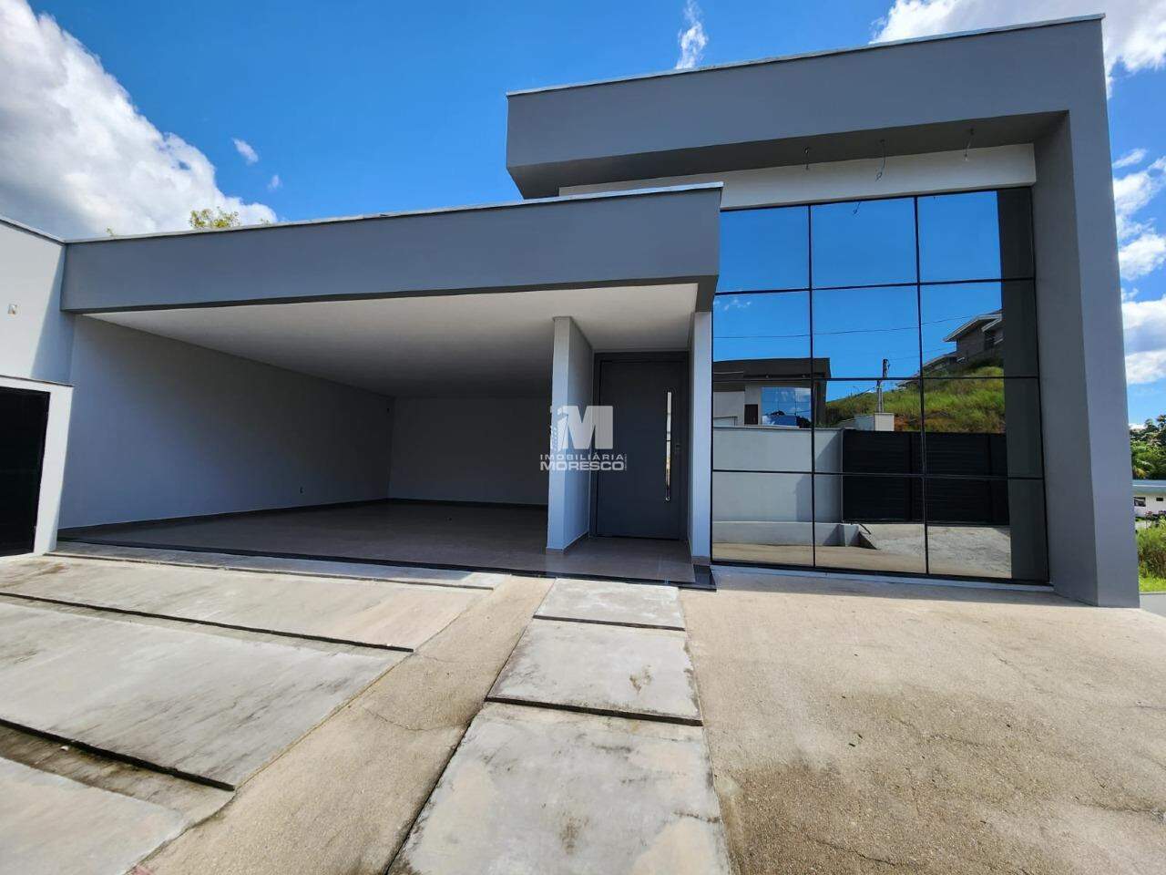 Casa à venda no bairro Souza Cruz: 