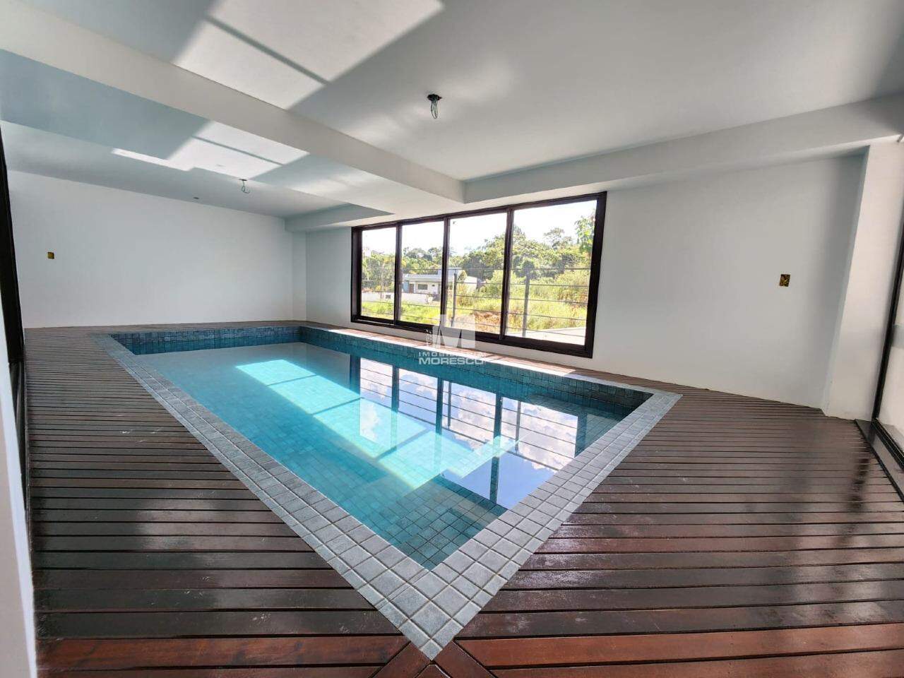 Casa à venda no bairro Souza Cruz: 