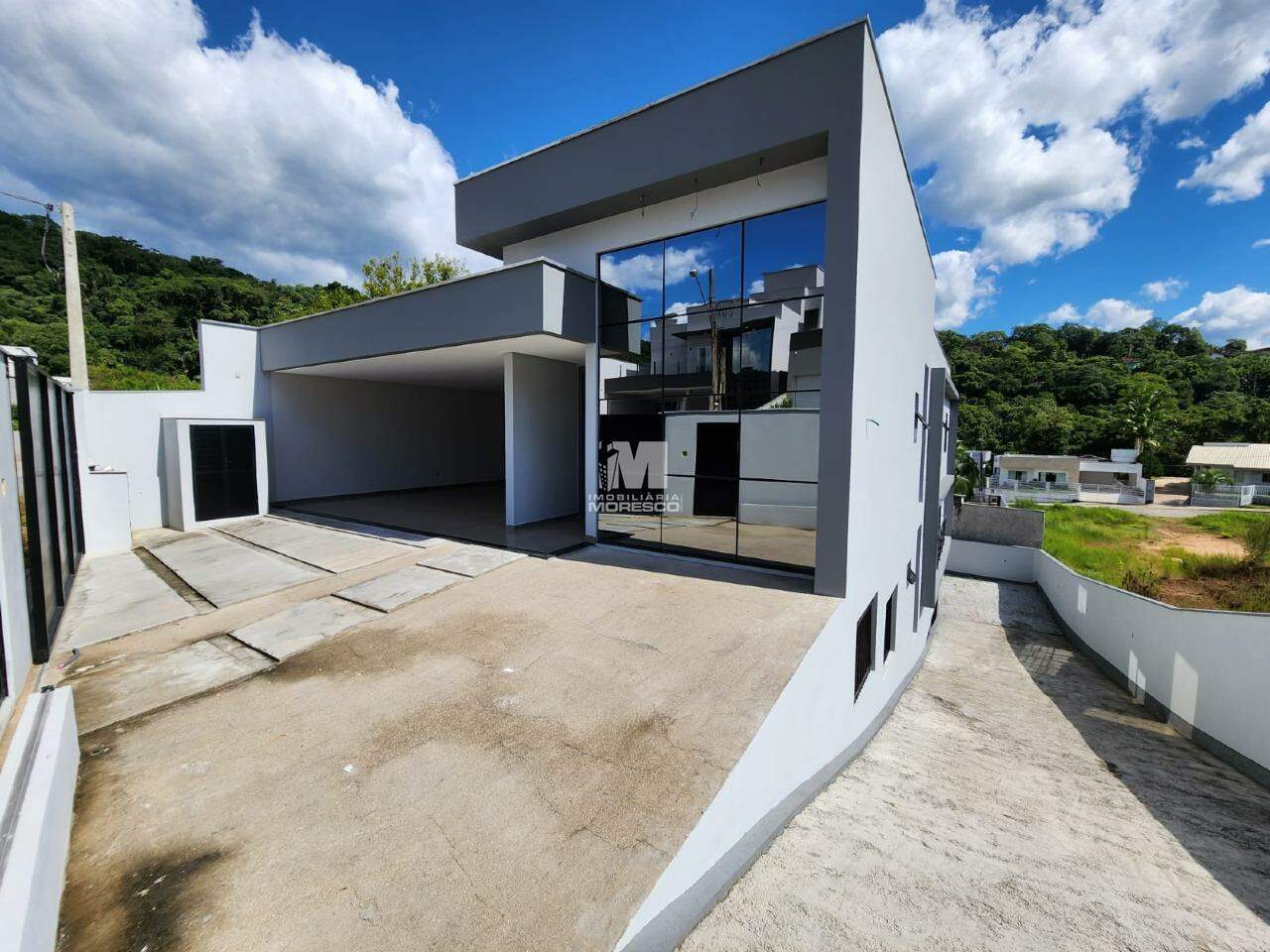 Casa à venda no bairro Souza Cruz: 