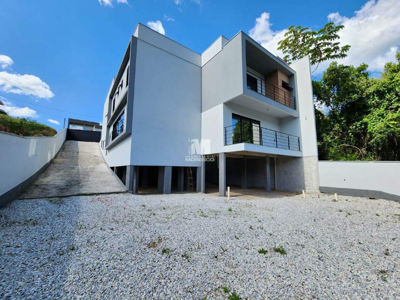 Casa à venda no bairro Souza Cruz: 