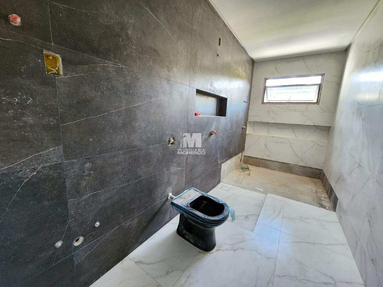 Casa à venda no bairro Souza Cruz: 