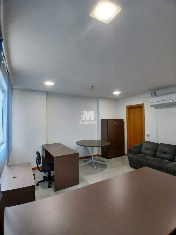 Sala Comercial de 22m² no bairro Centro, em Brusque | Eu Corretor