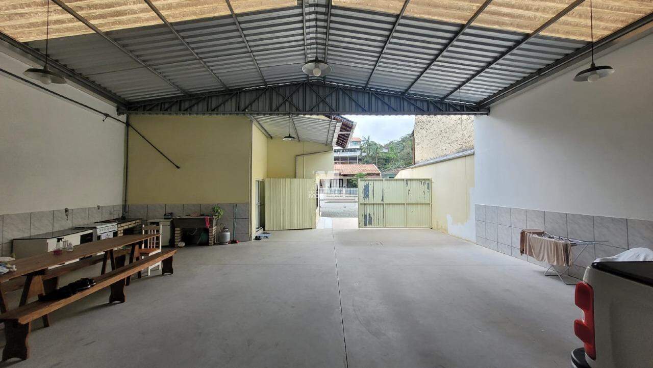 Casa à venda no bairro São Pedro: