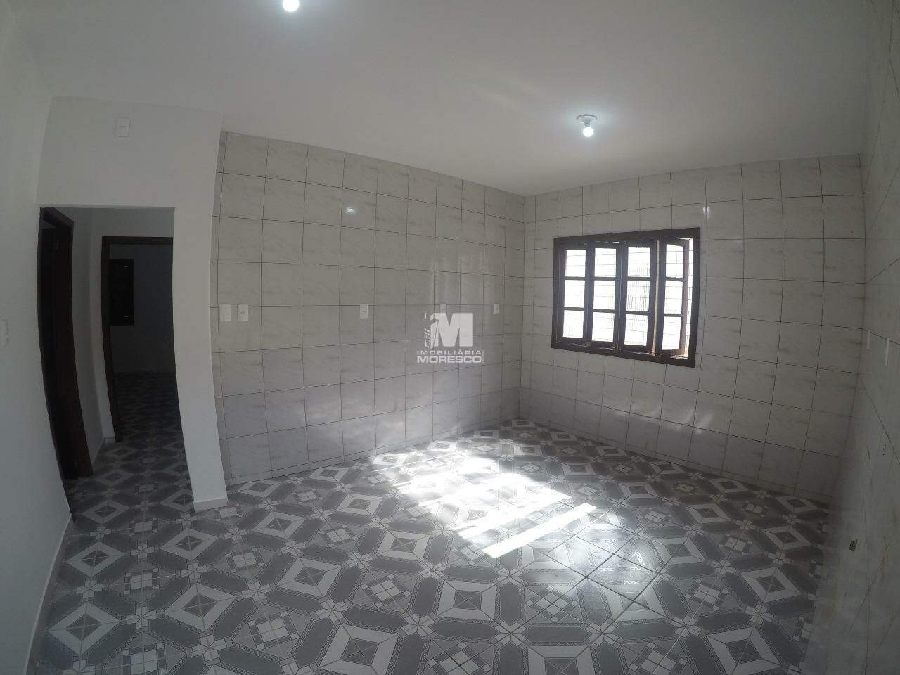 Casa para aluguel no bairro Bateas: 