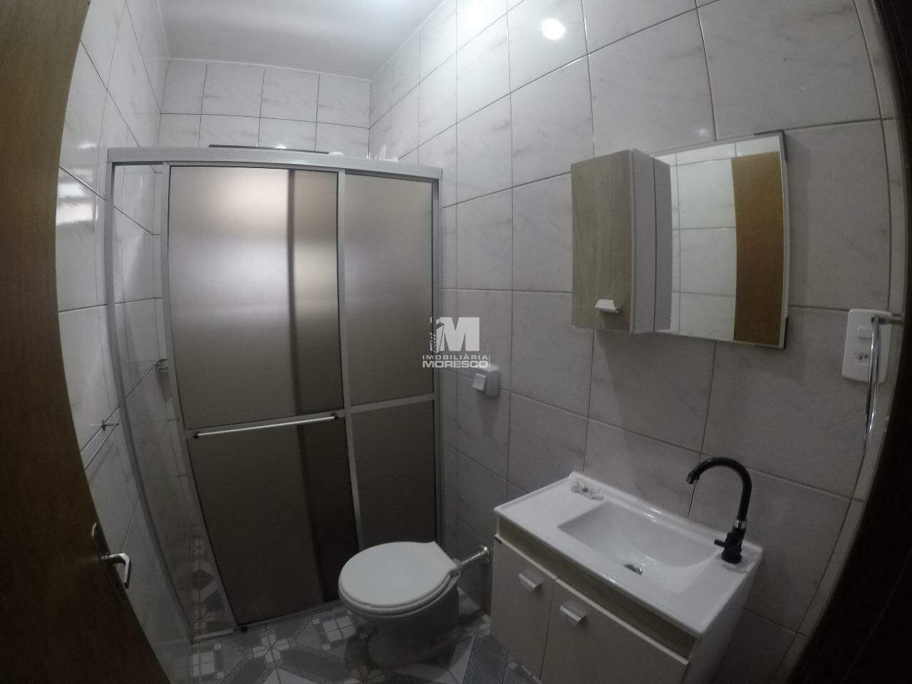 Casa para aluguel no bairro Bateas: 
