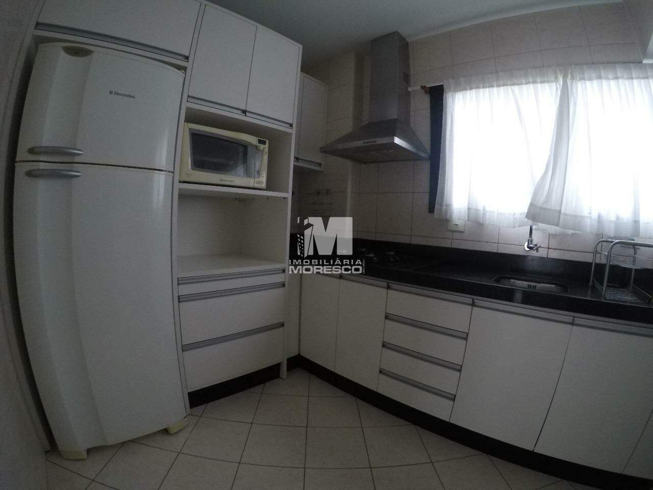 Apartamento para aluguel no bairro Centro: