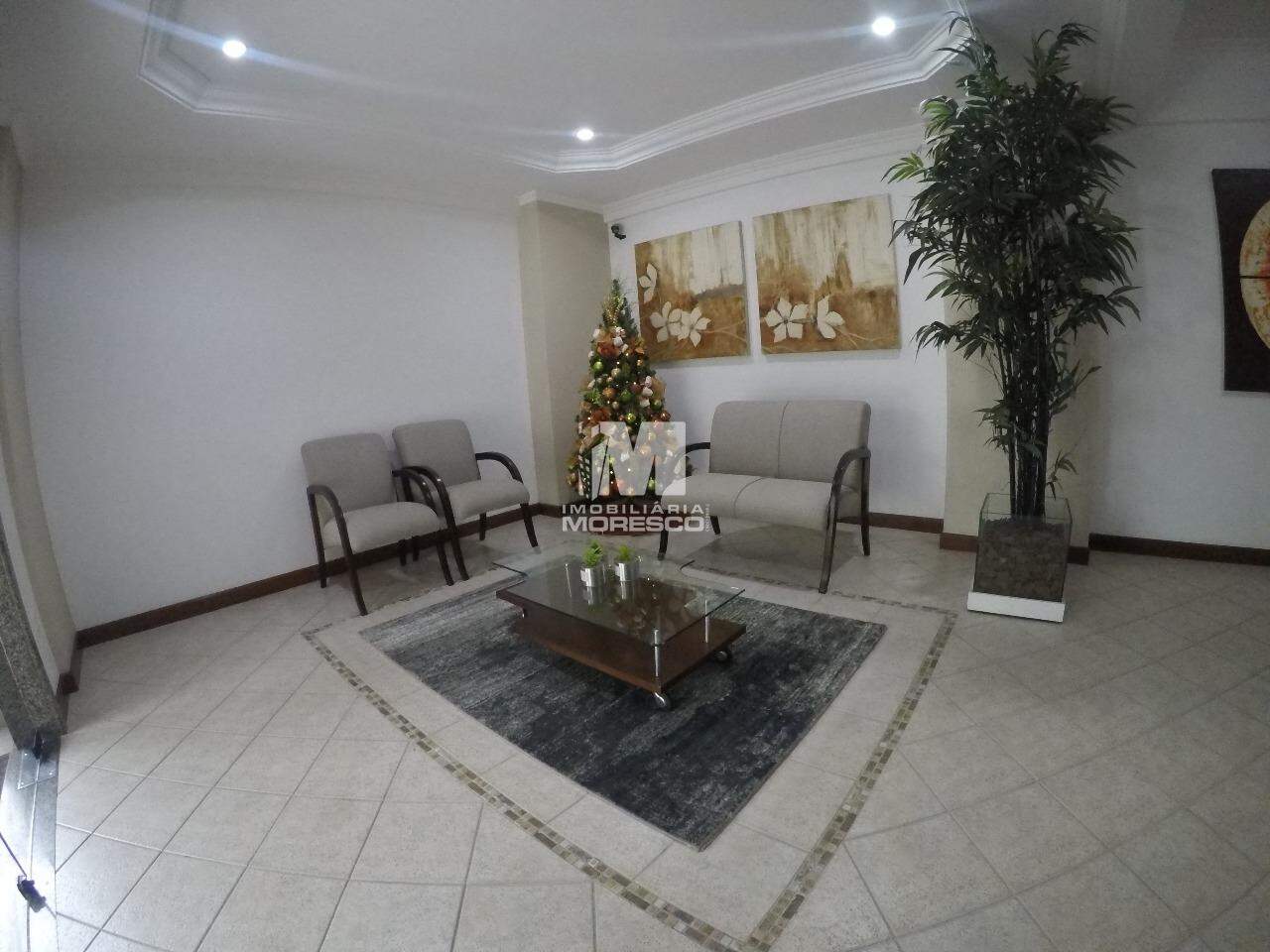 Apartamento para aluguel no bairro Centro: 