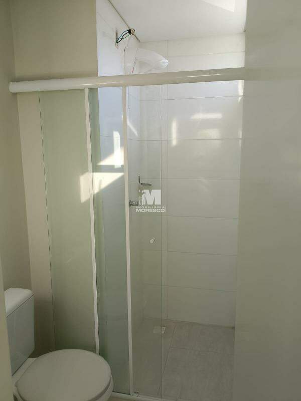 Flat para aluguel no bairro Santa Terezinha: 