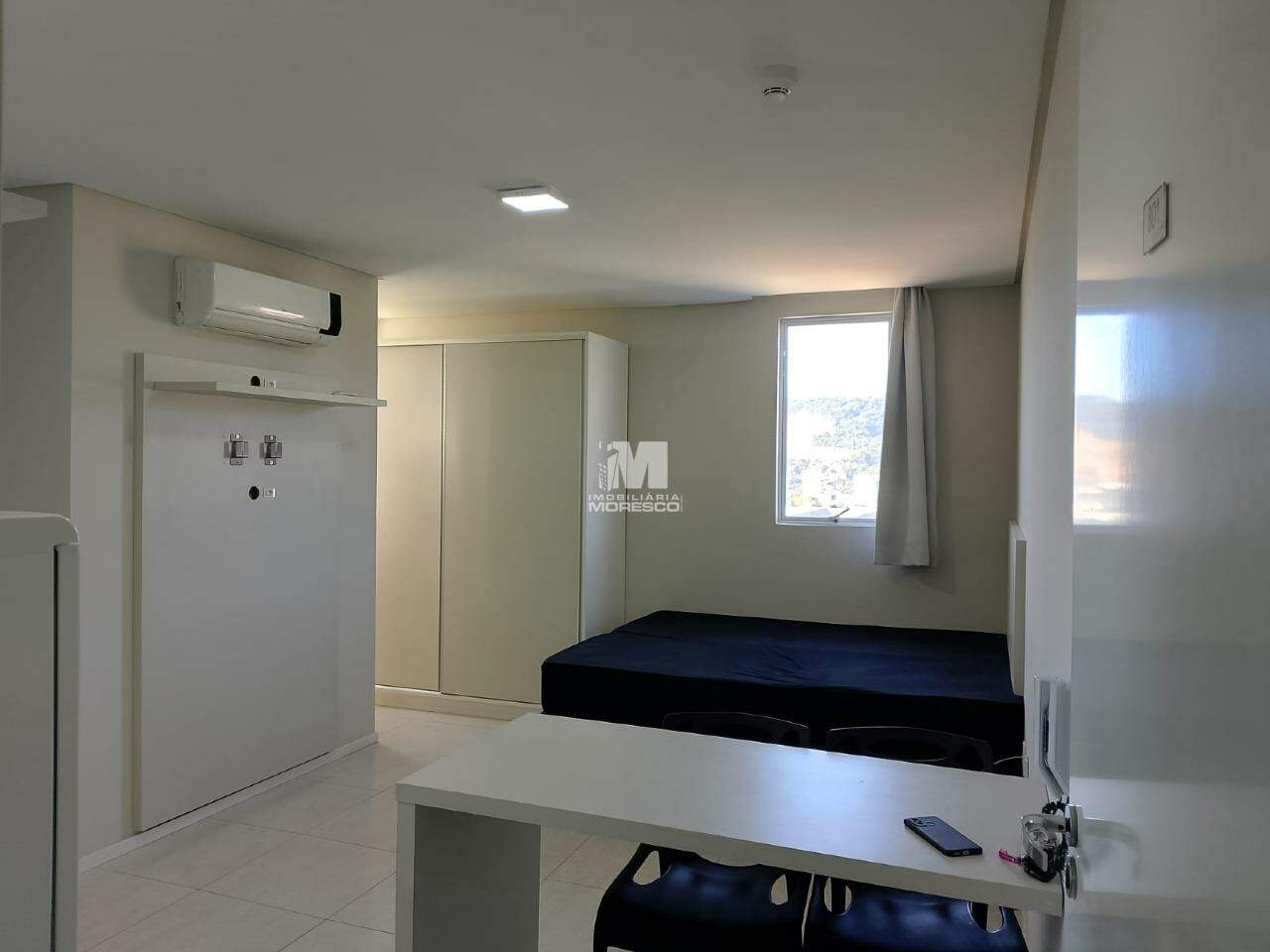 Flat para aluguel no bairro Santa Terezinha: 