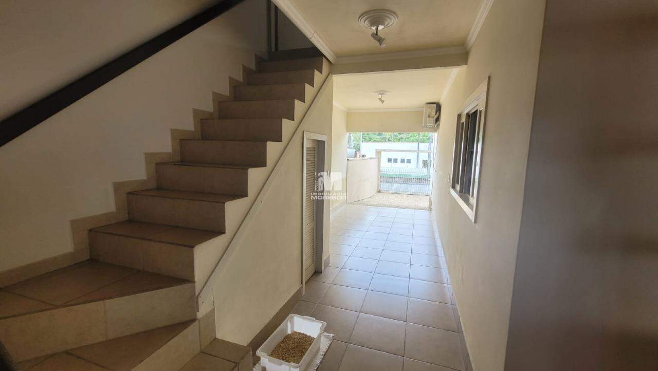 Casa à venda no bairro Centro: 