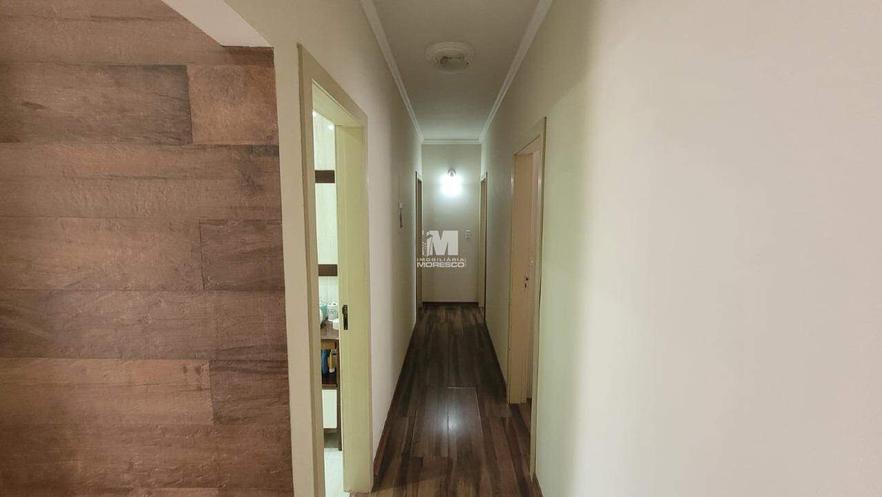 Casa à venda no bairro Centro: 