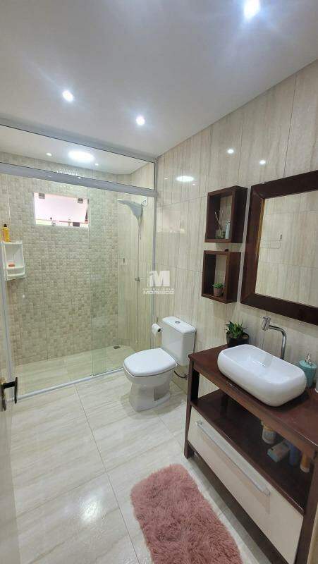 Casa à venda no bairro Centro: 